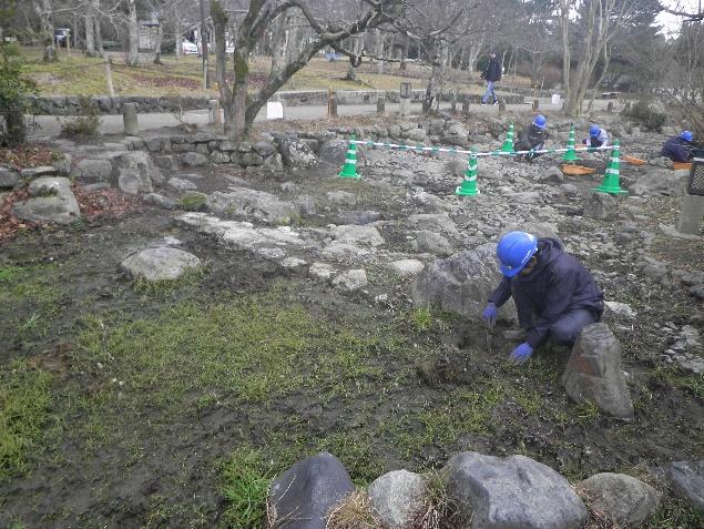 堆積土除去の様子